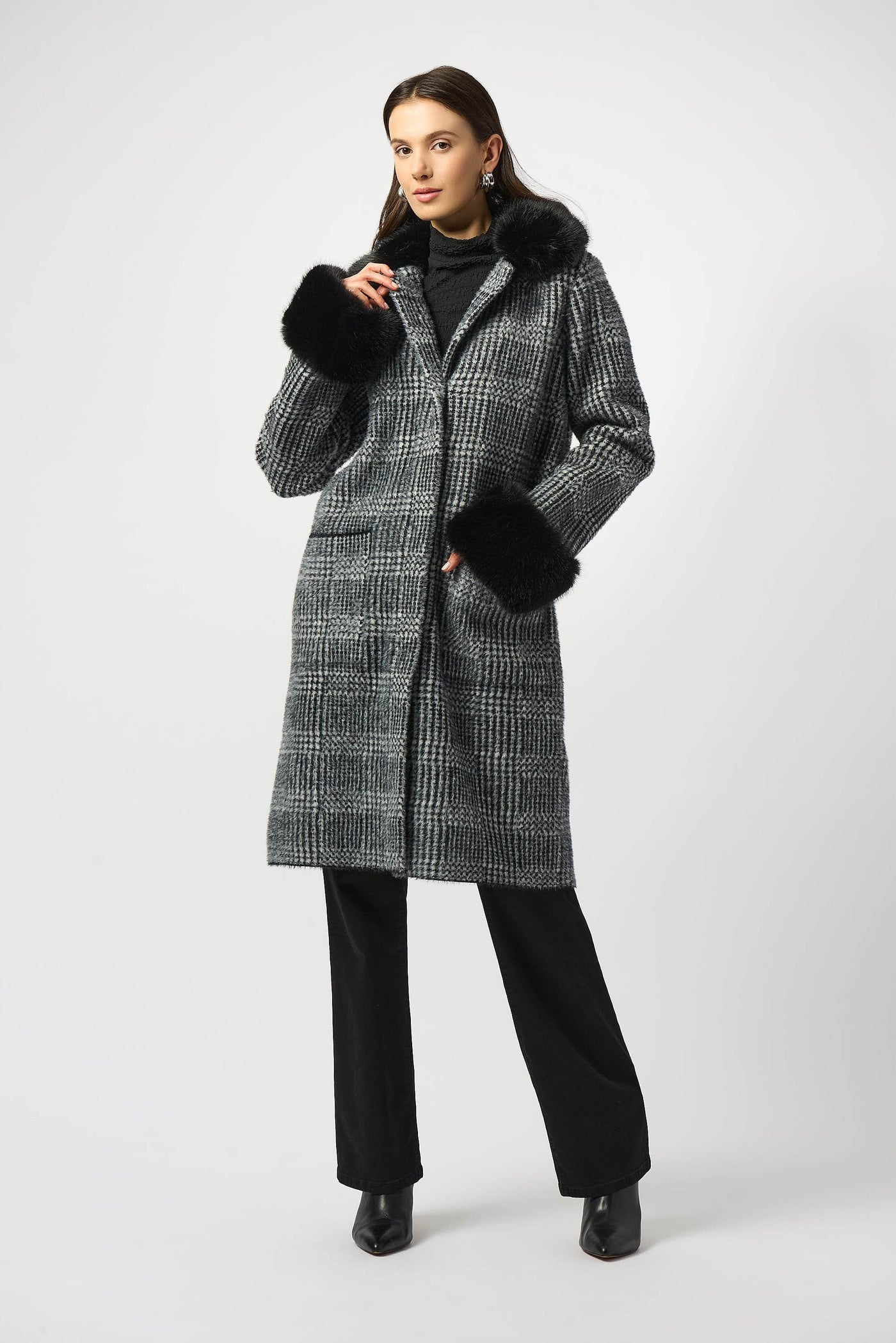 Feather Yarn Plaid Jacquard Coat with Faux Fur Trim - Dream Pants