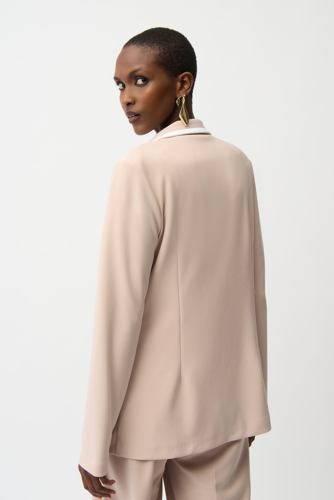 Silky Knit Fittted Blazer With Contrast Piping Joseph Ribkoff