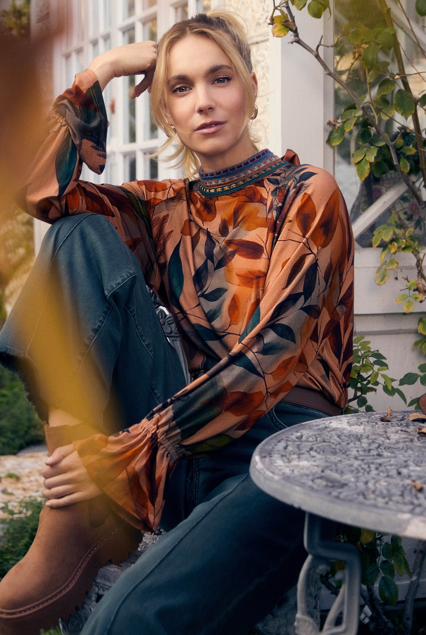 Mock Neck Trimmed Top - Dream Pants