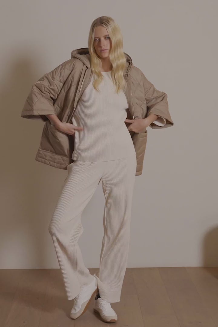 Top carré plissé en crêpe scuba