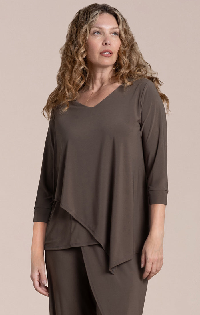 Suitable Secret Pocket Top, 3/4 Sleeve Sympli