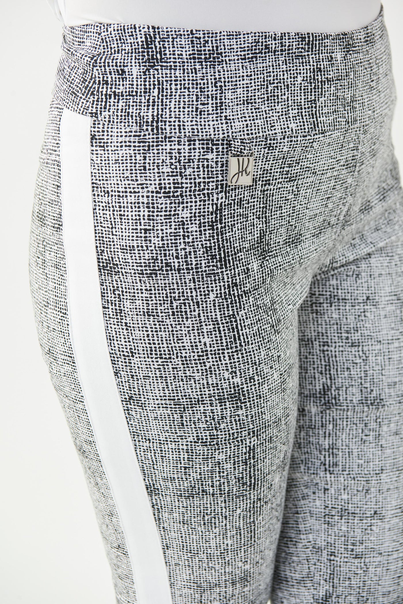 Slim Fit Pull-On Textured Pants Style 221323 Joseph Ribkoff