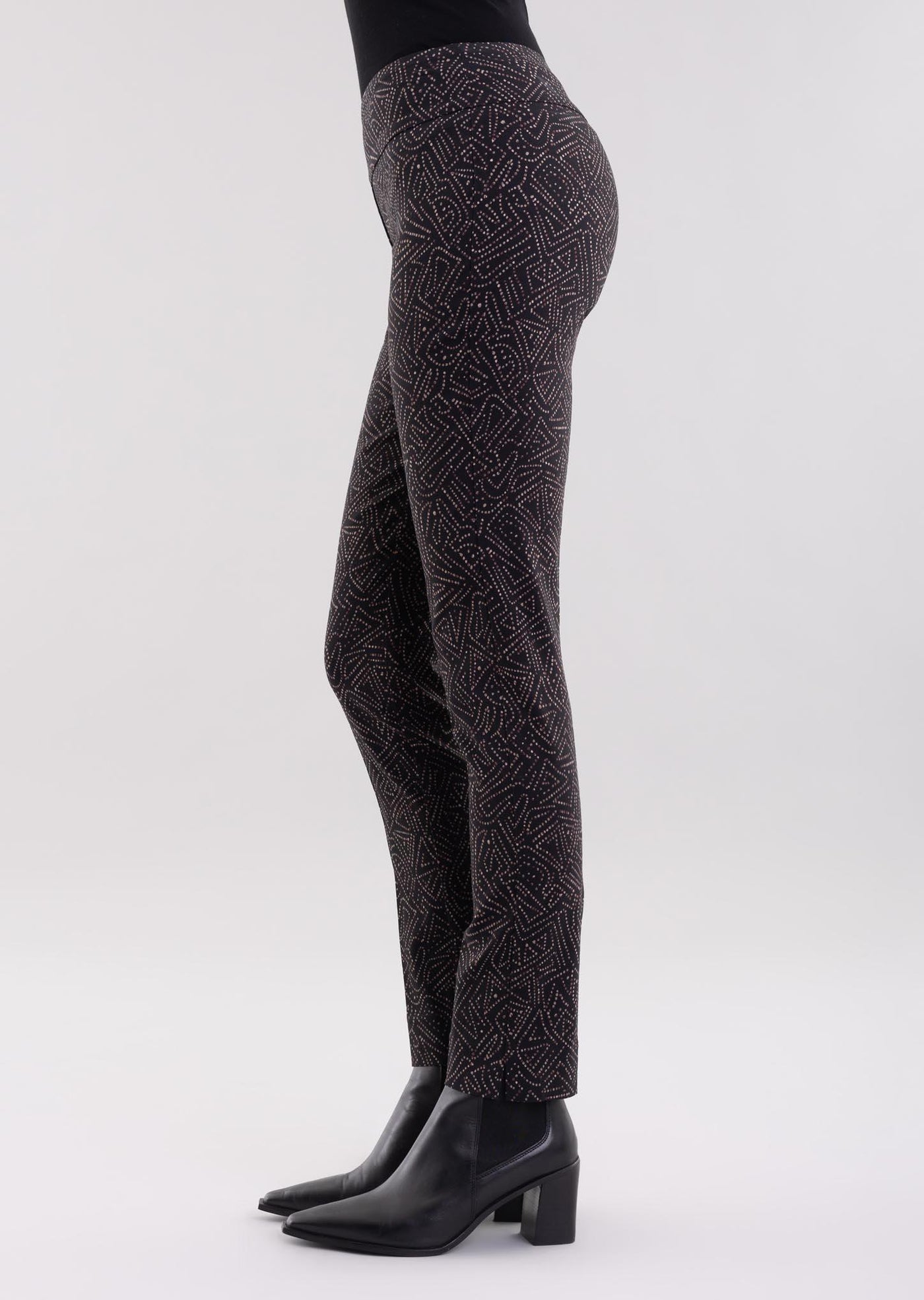 Lisette L Skinny Leg Pants Style 89405 Cecelia Dots 